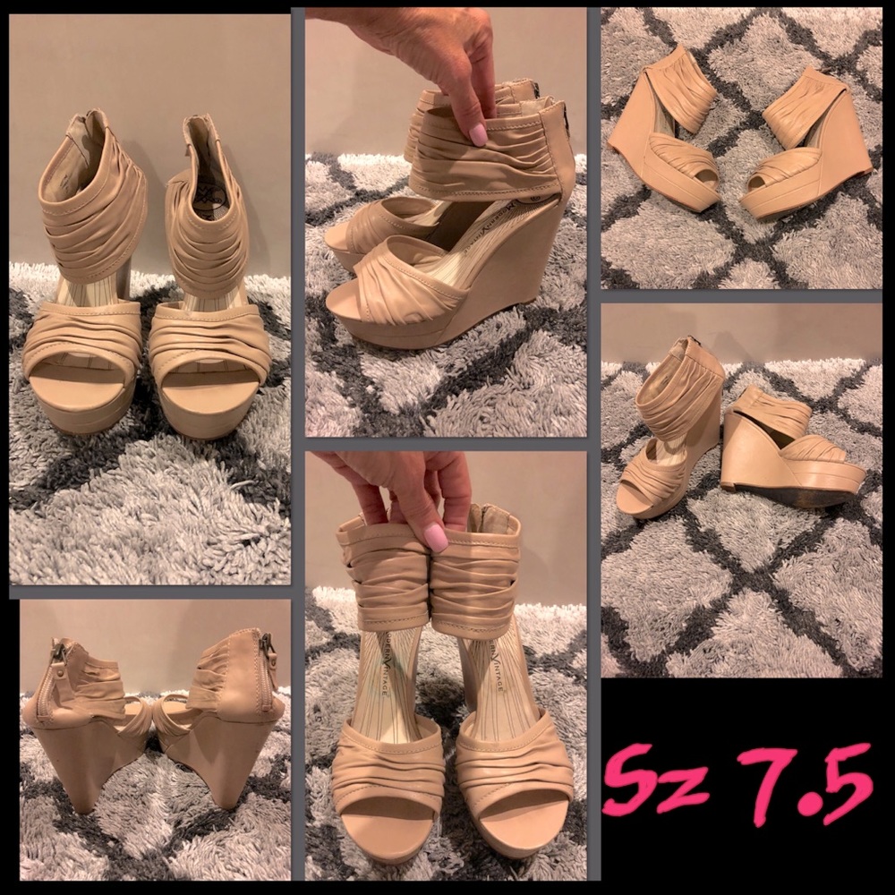 ⭐️Modern Vintage wedges! Excellent condition. 👡